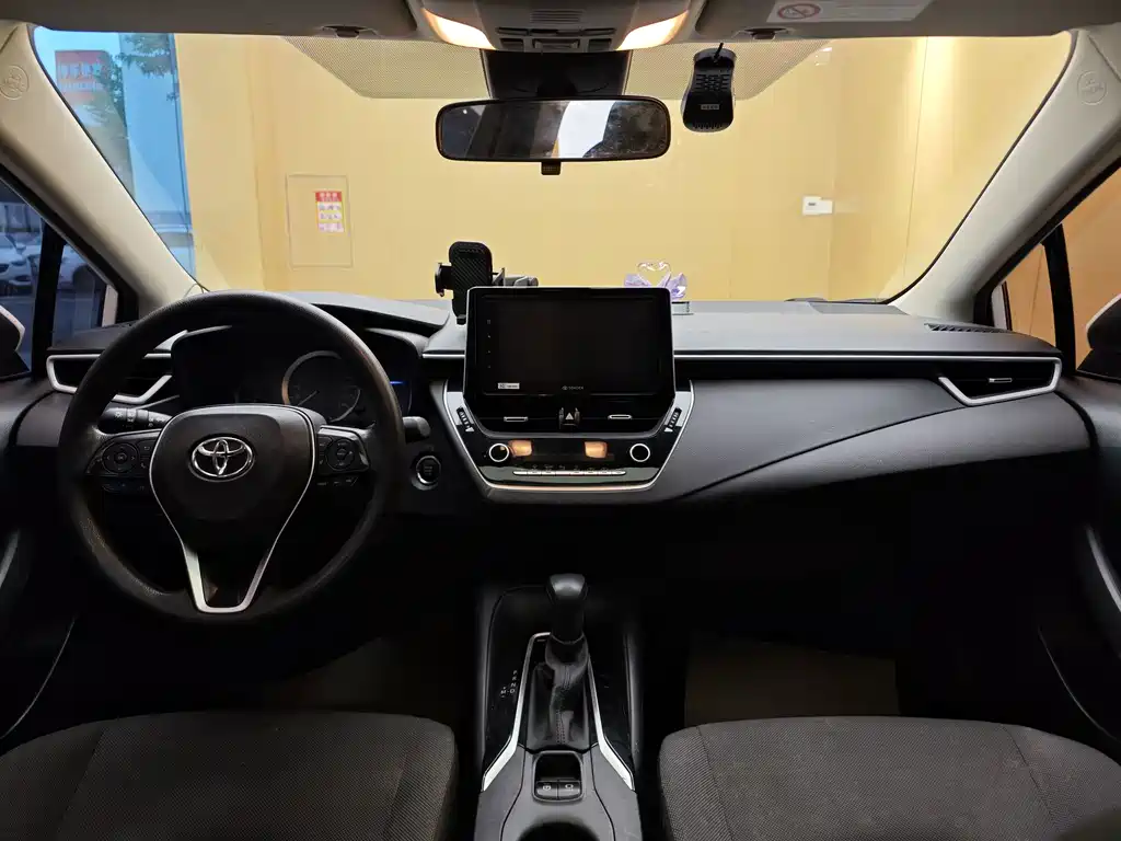 Toyota Corolla 2020 — фото 19
