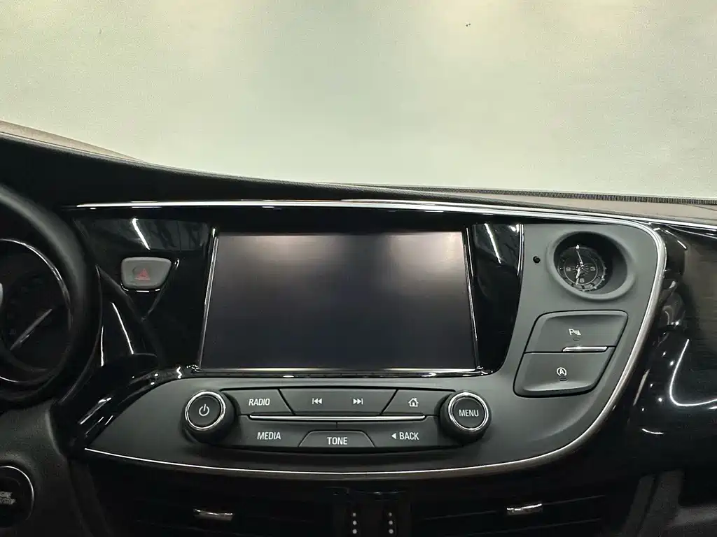 Buick Envision Plus 2020 — фото 18