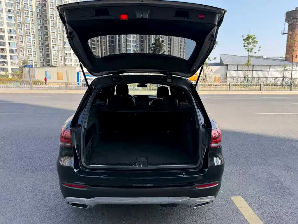 Mercedes-Benz GLC 2019 — фото 19