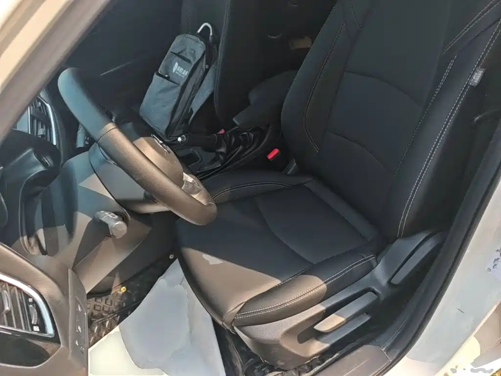 Mazda 3 Axela 2016 — фото 15
