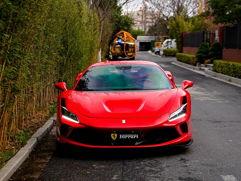Ferrari F8 2021 — фото 2