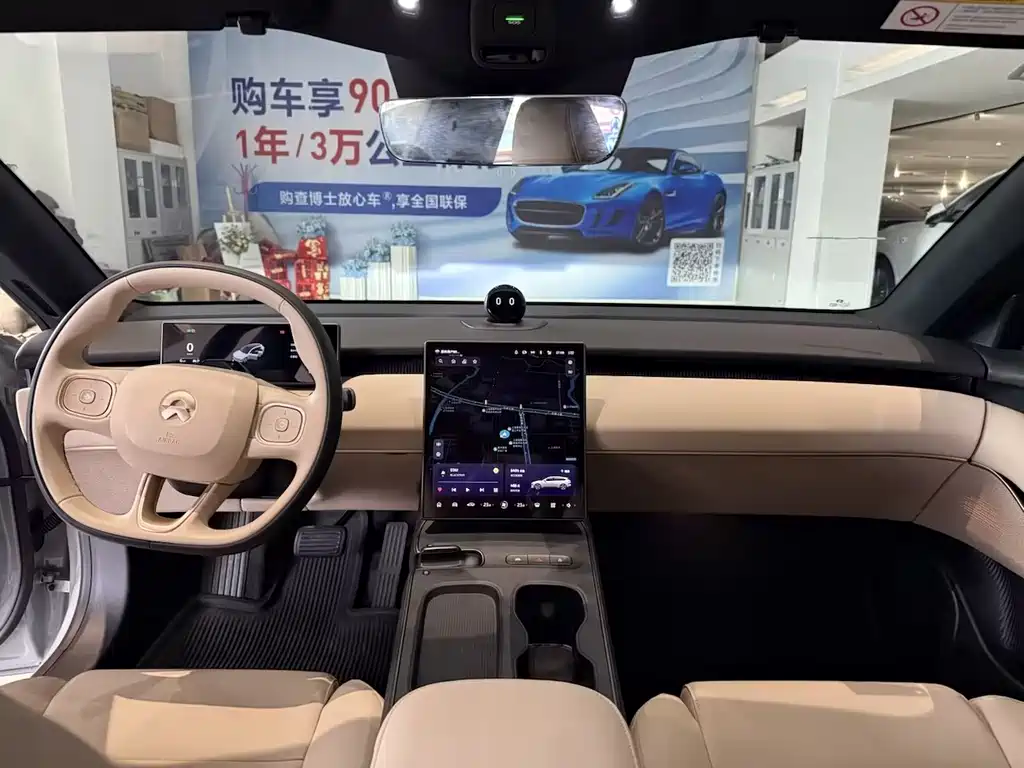 NIO ET5T 2025