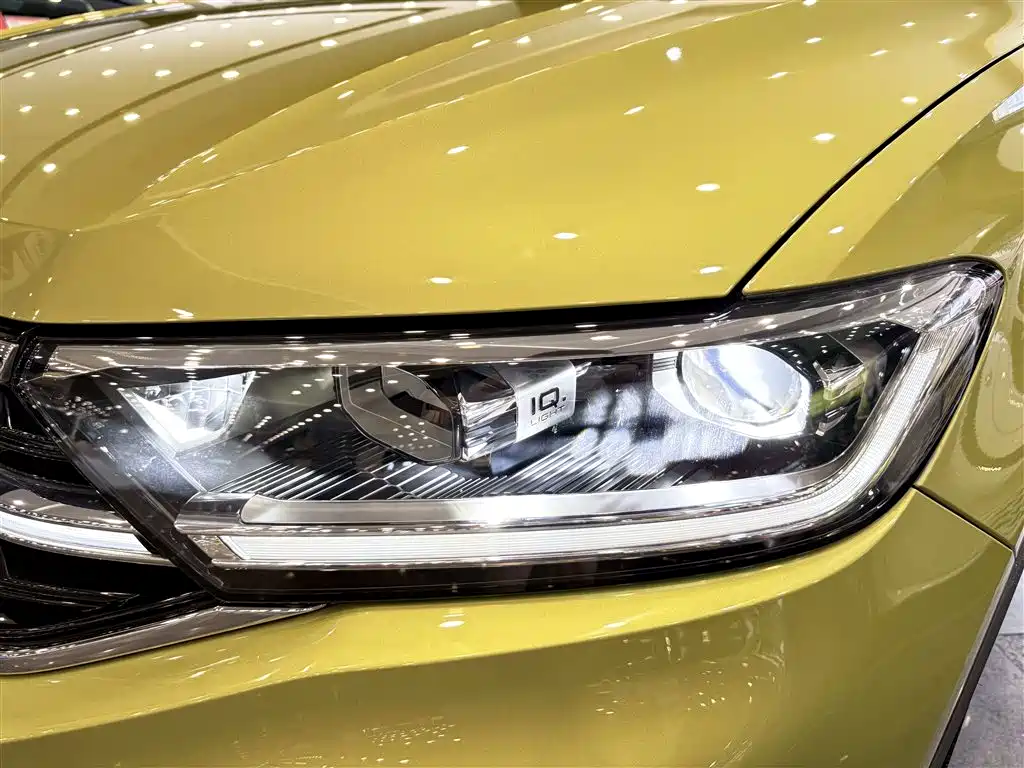Volkswagen T-Roc 2023 — фото 26