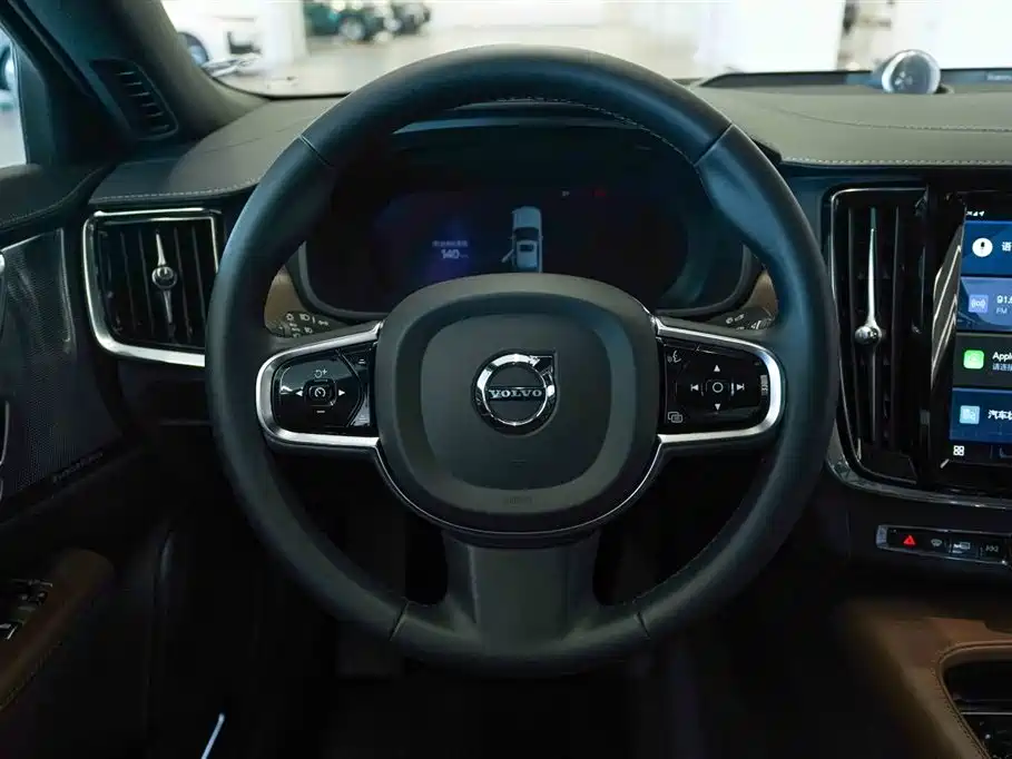 Volvo S90 2023 — фото 17