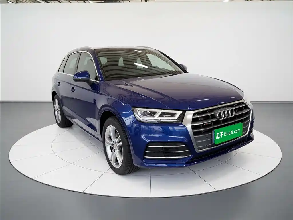 Audi Q5L 2019 — фото 22