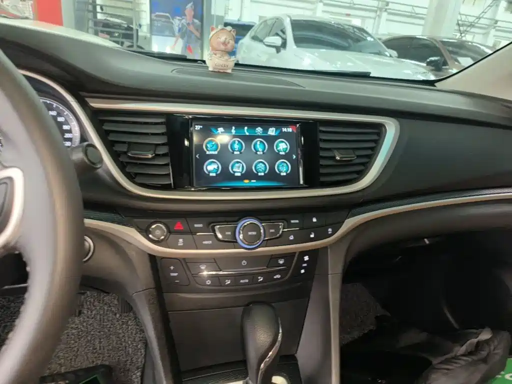 Buick Excelle 2018 — фото 13