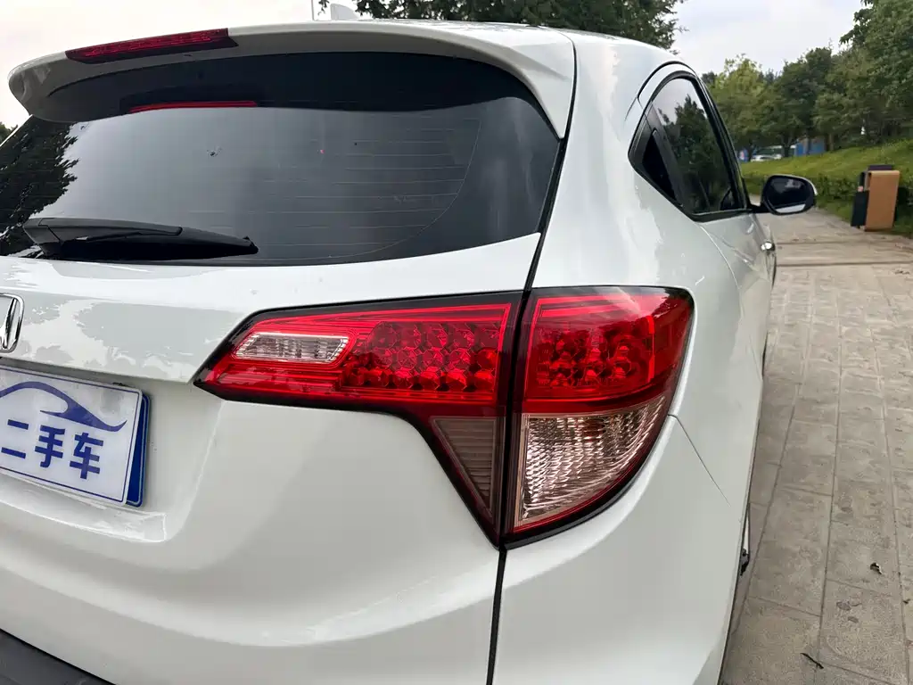 Honda Vezel 2016 — фото 13