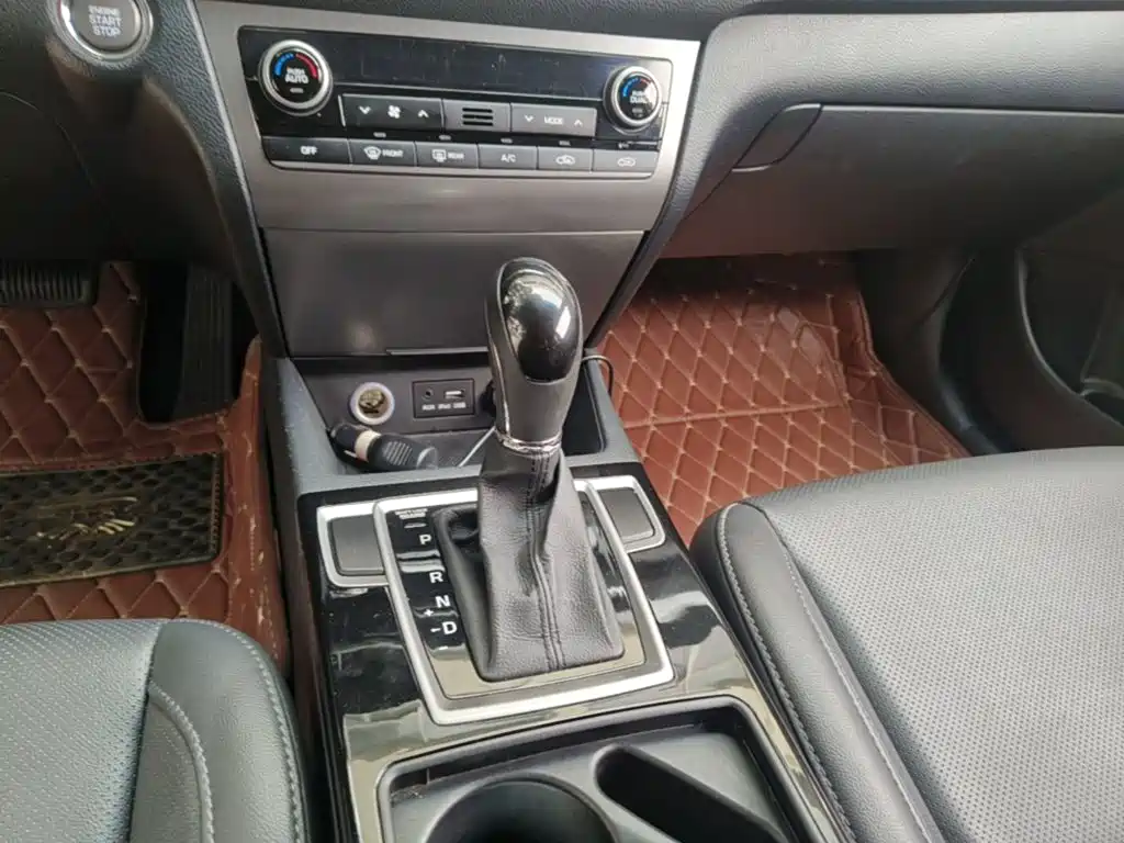 Hyundai Mistra 2015 — фото 14