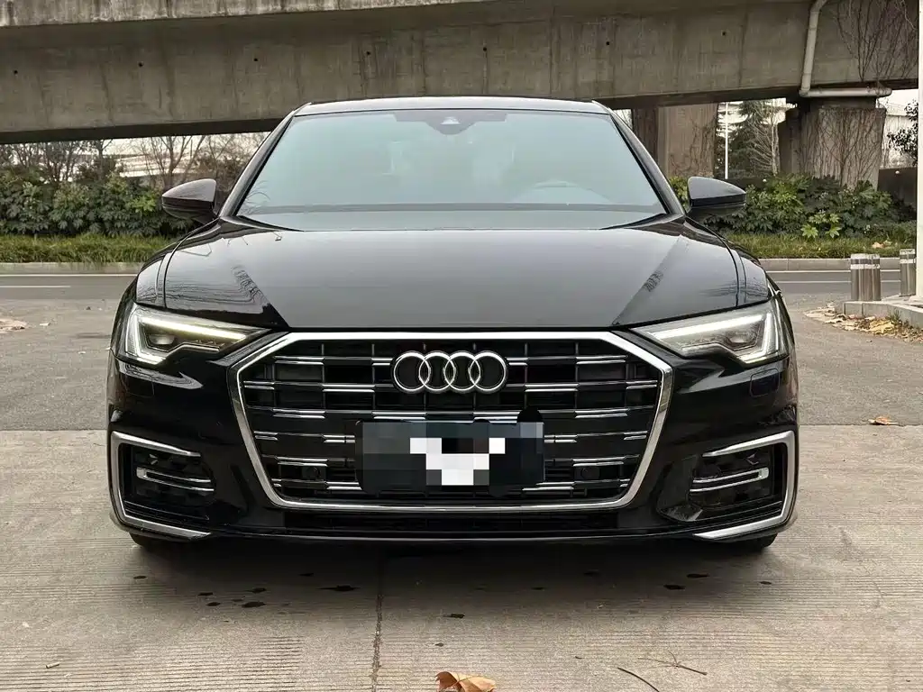 Audi A6L 2023 — фото 1