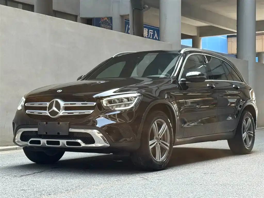 Mercedes-Benz GLC 2021 — фото 1