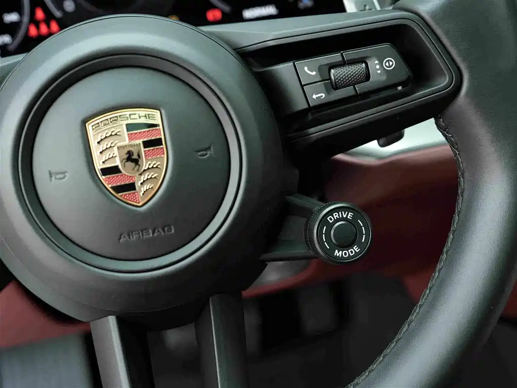 Porsche Cayenne 2025 — фото 17