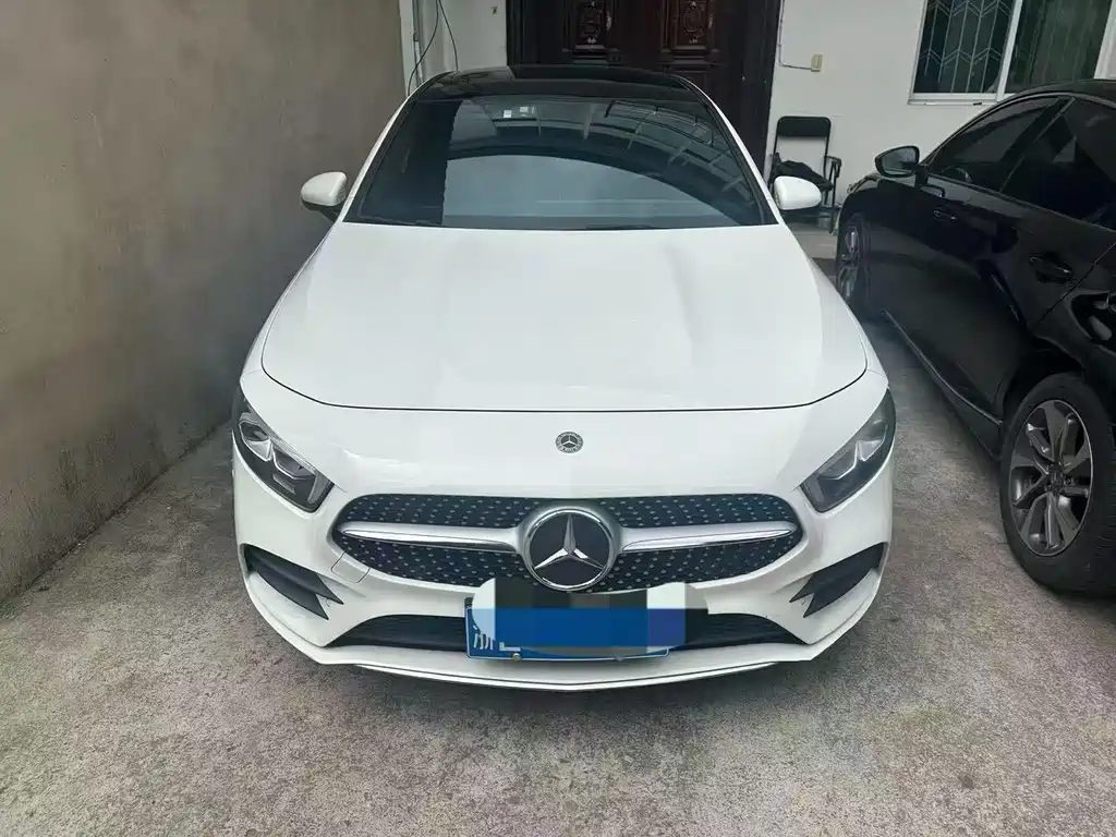 Mercedes-Benz A-Class 2019 — фото 2