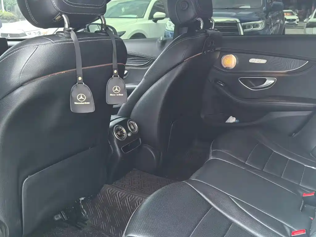 Mercedes-Benz C-Class 2019