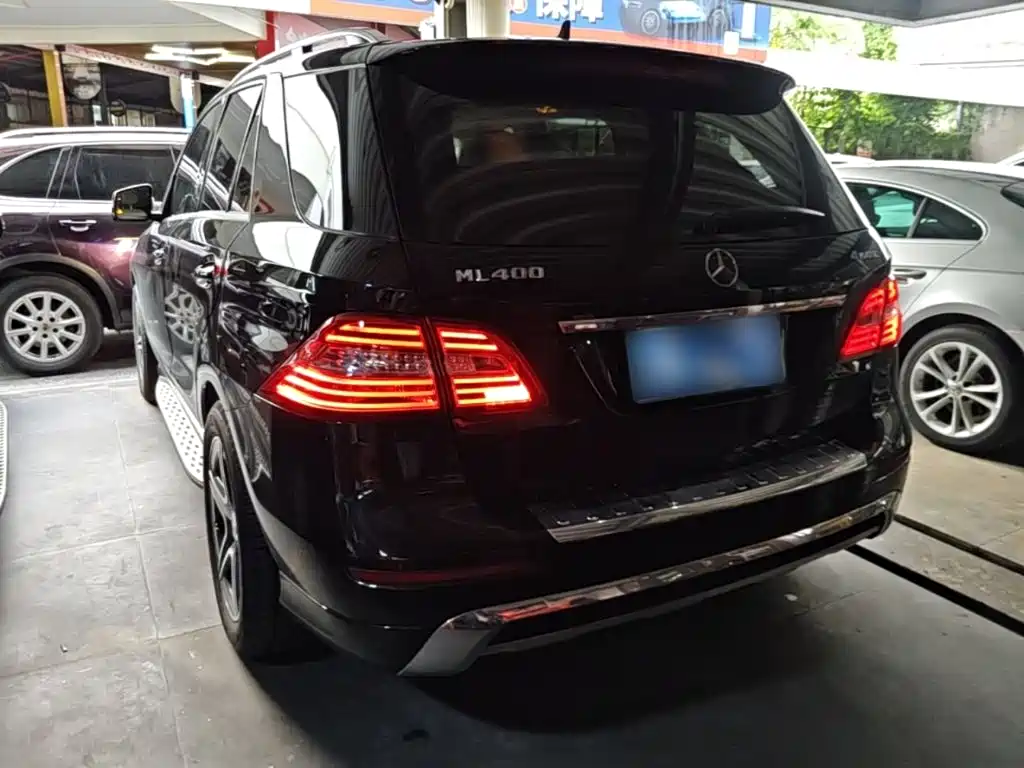 Mercedes-Benz M-Class 2015