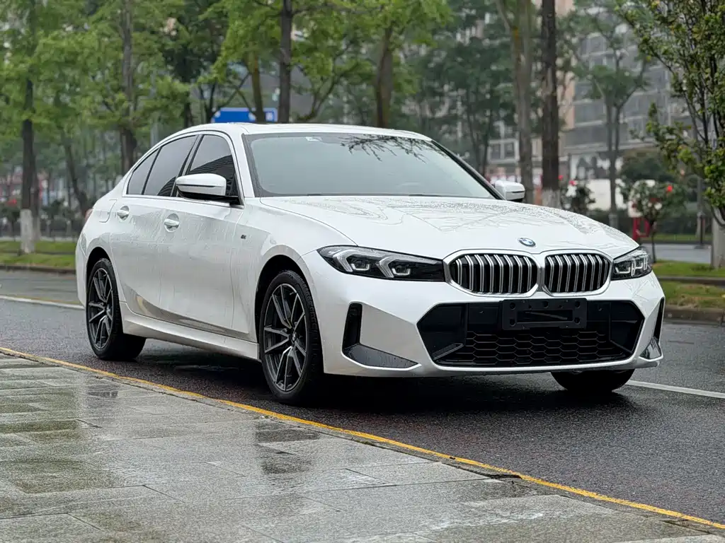 BMW 3 Series 2023