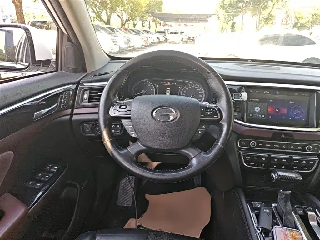 GAC Motor Trumpchi GS8 2019 — фото 11