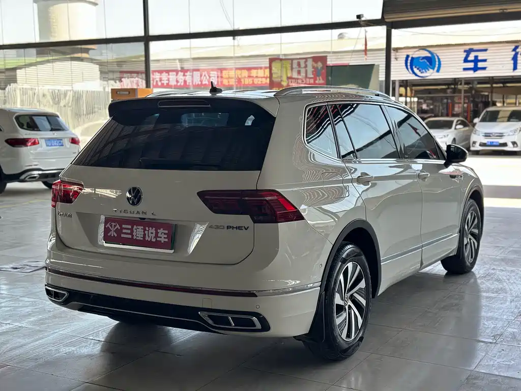 Volkswagen Tiguan L PHEV 2022 — фото 15