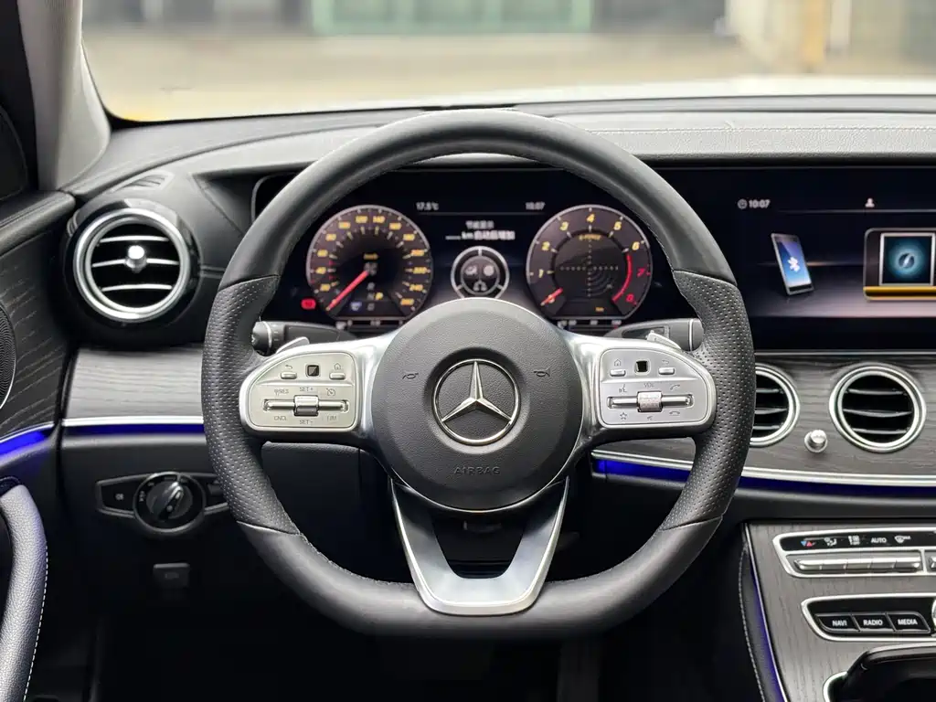 Mercedes-Benz E-Class 2020 — фото 8