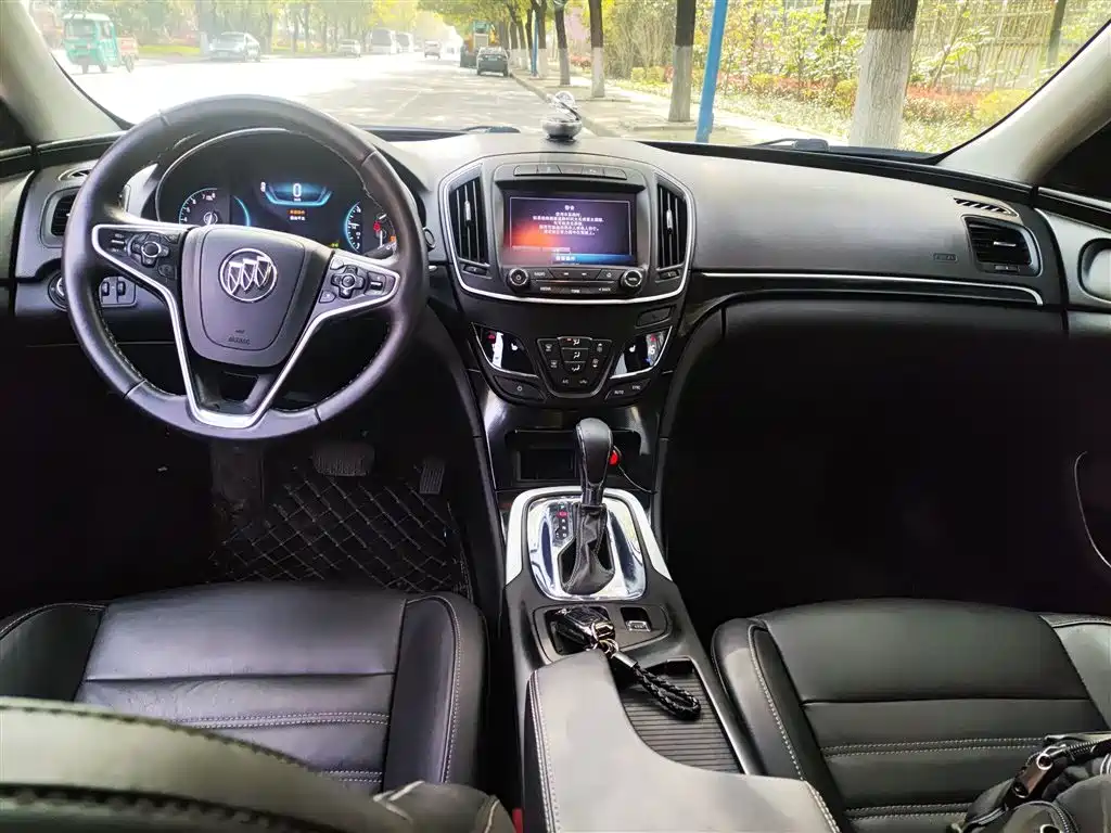 Buick Regal 2014 — фото 10