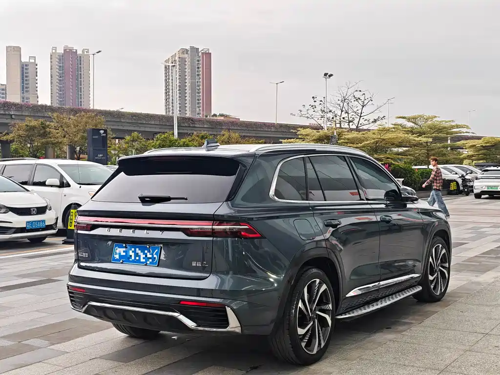 Geely Xingyue L 2022 — фото 4