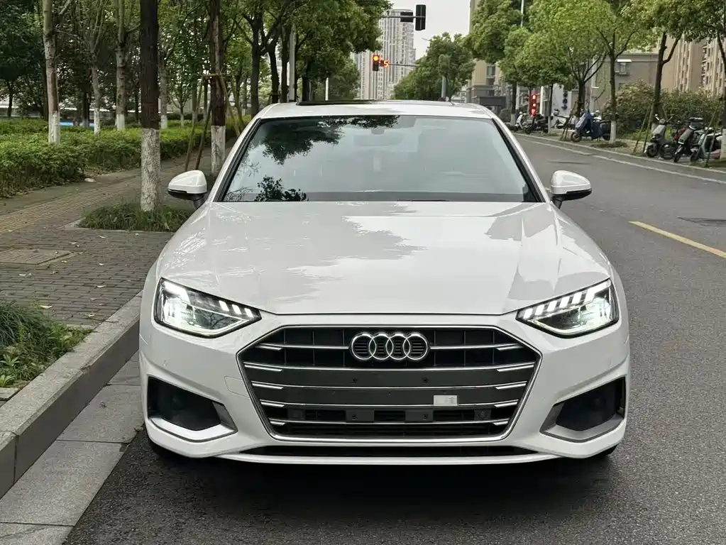 Audi A4L 2023 — фото 2