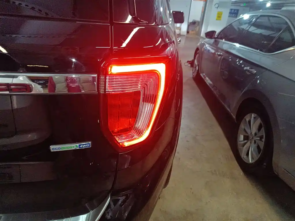 Ford Explorer 2016 — фото 24