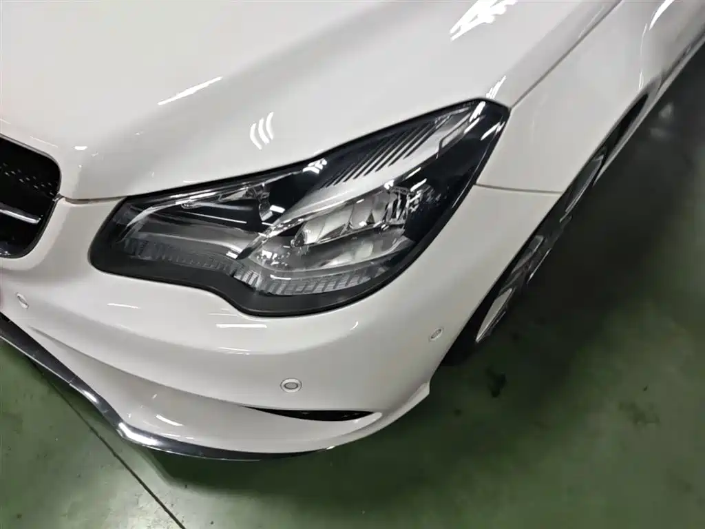 Mercedes-Benz E-Class 2017 — фото 24