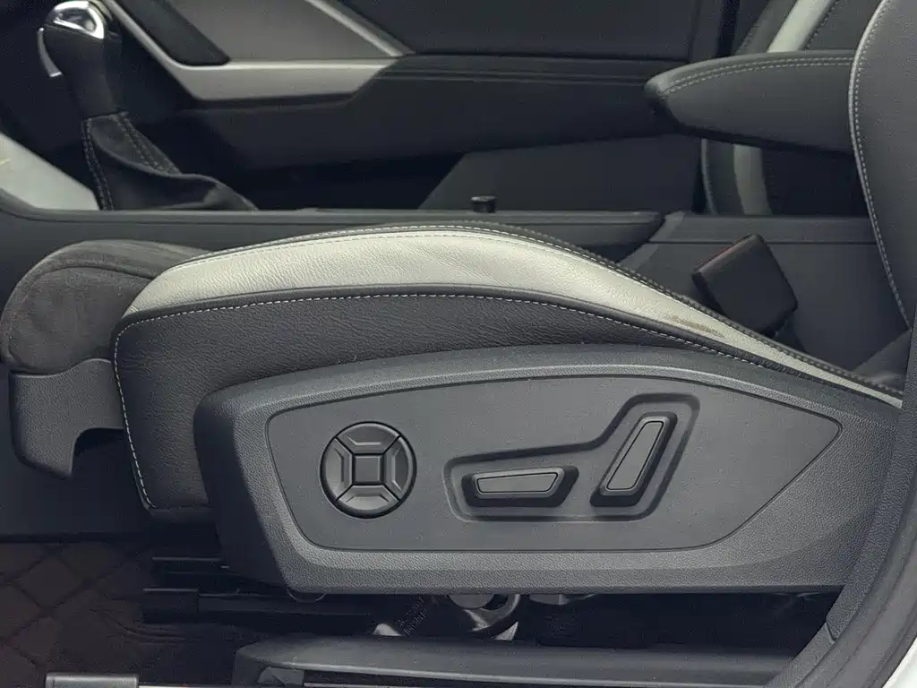 Audi Q3 2023 — фото 21
