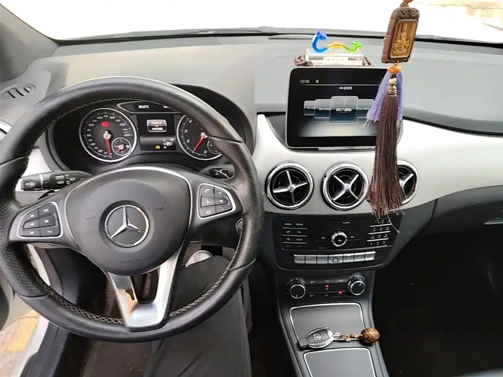 Mercedes-Benz B-Class 2019 — фото 10