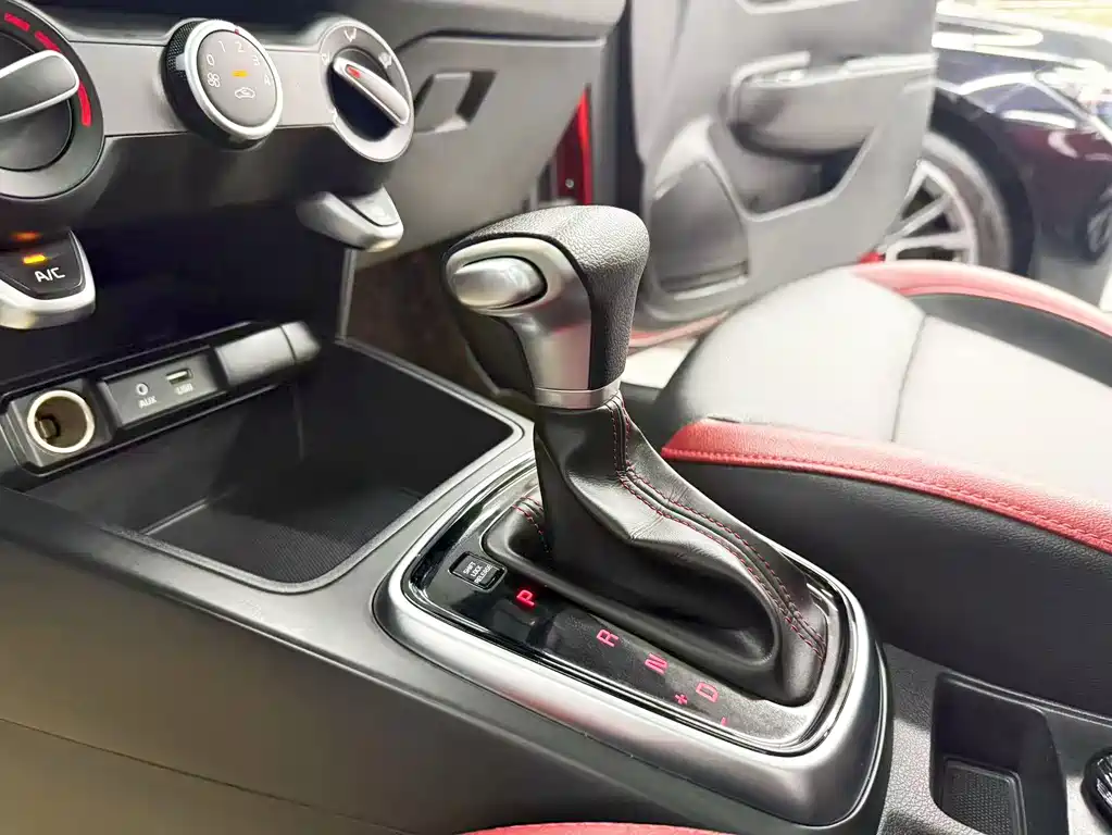 Kia KX CROSS 2017 — фото 13