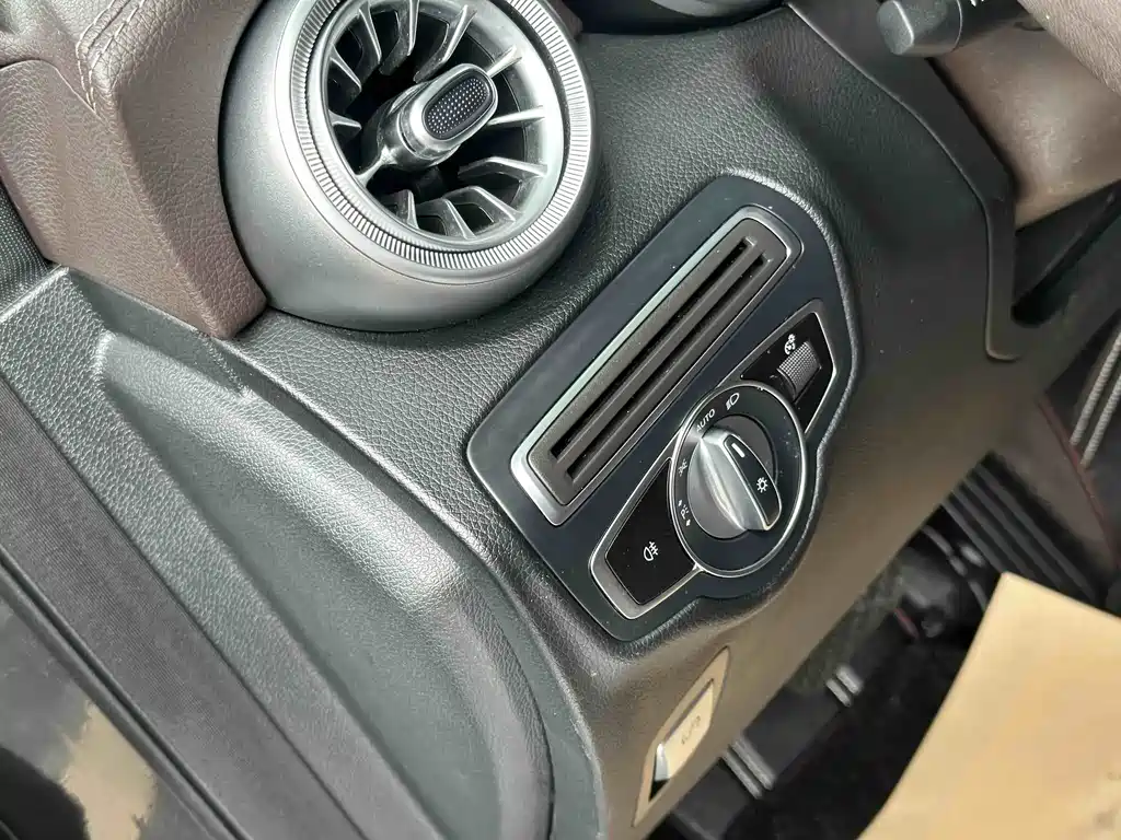 Mercedes-Benz GLC 2021 — фото 19