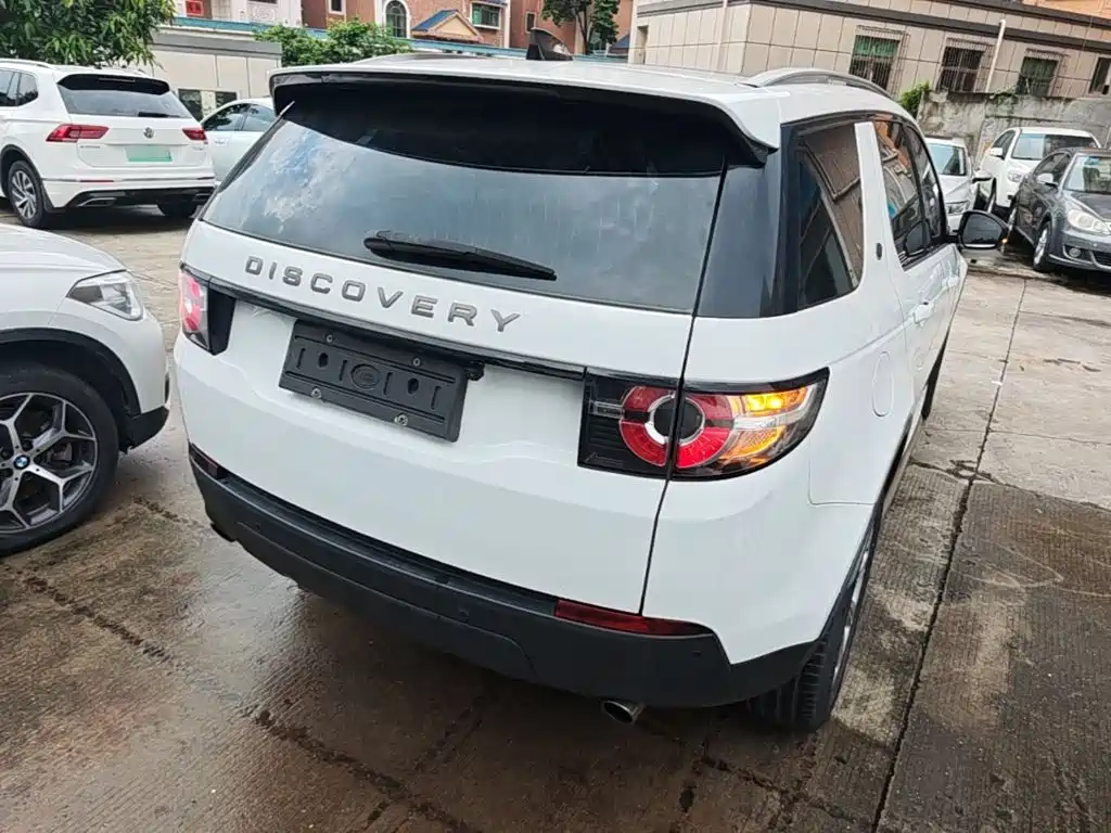Land Rover Discovery Sport 2019 — фото 7