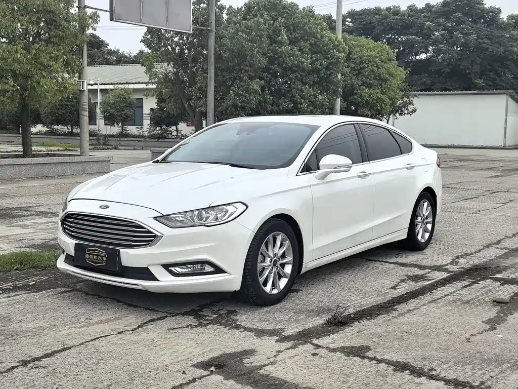 Ford Mondeo 2017 — фото 1
