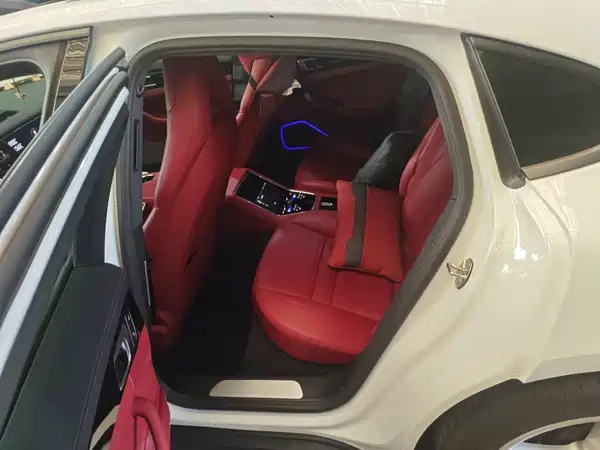 Porsche Panamera 2022