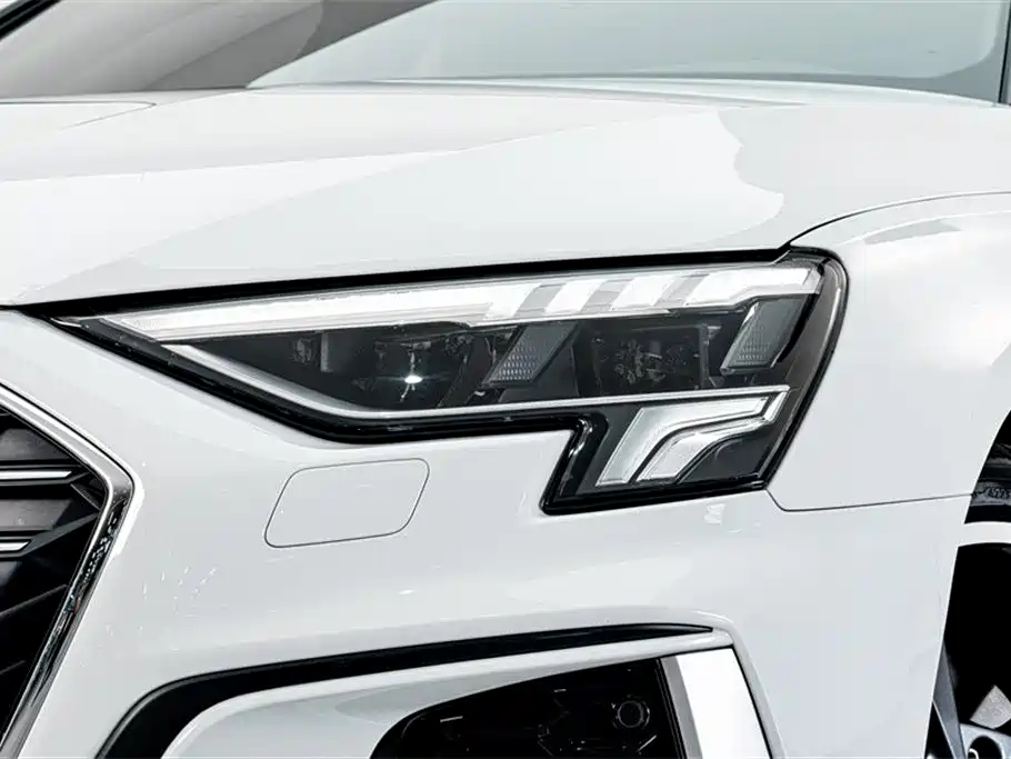 Audi A3 2023 — фото 4