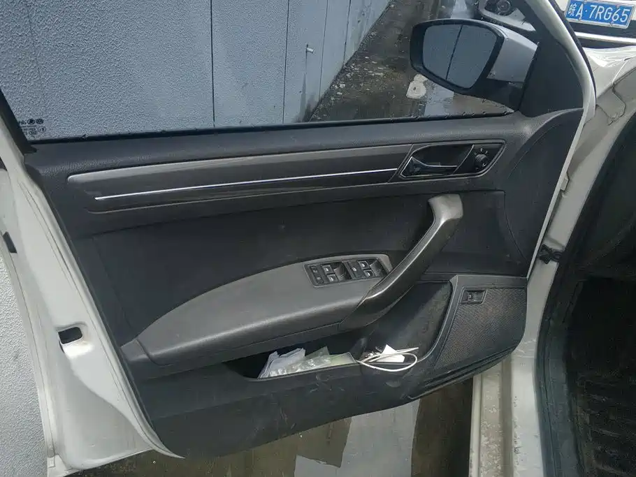 Volkswagen Santana 2016