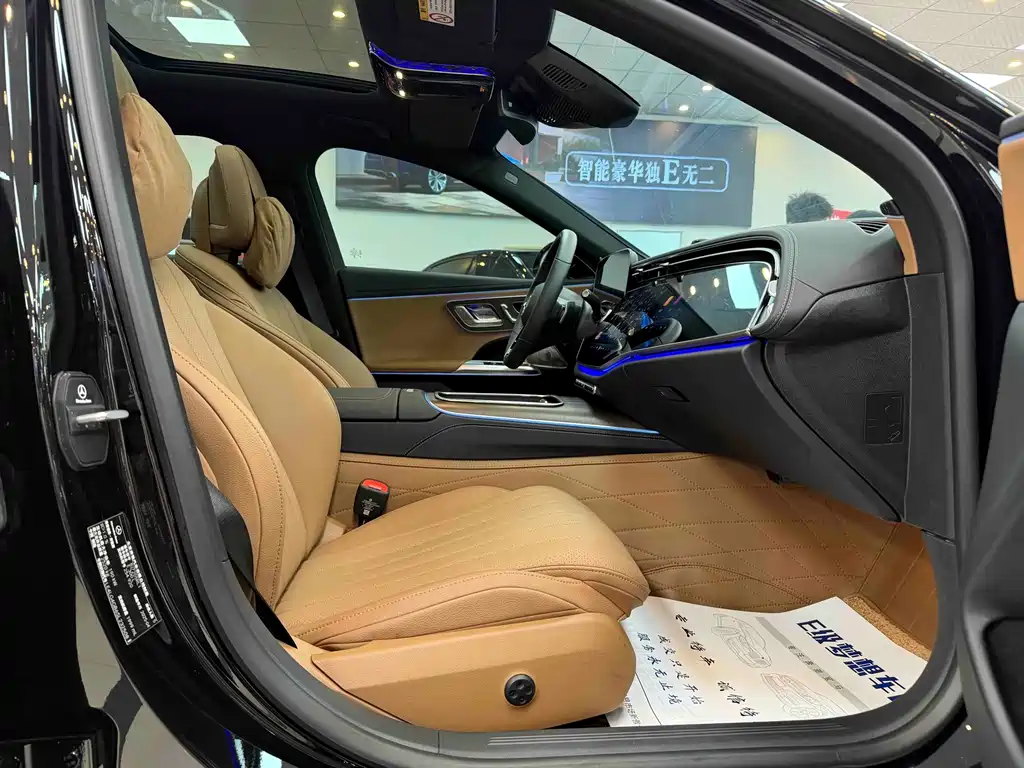 Mercedes-Benz E-Class 2025 — фото 14