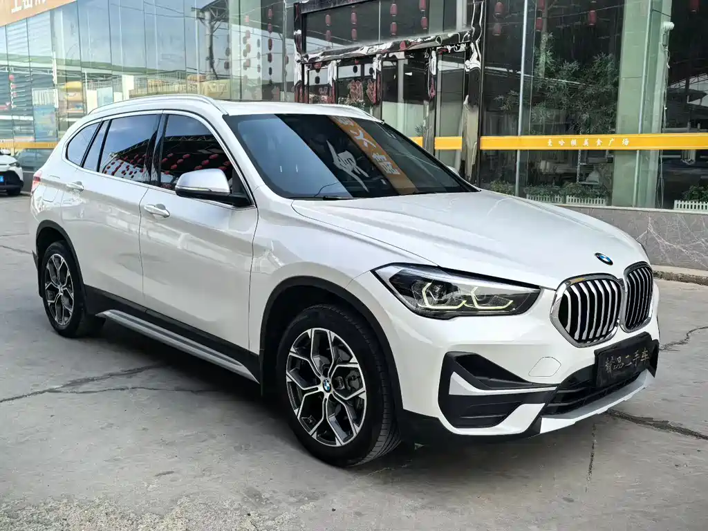 BMW X1 2022 — фото 3