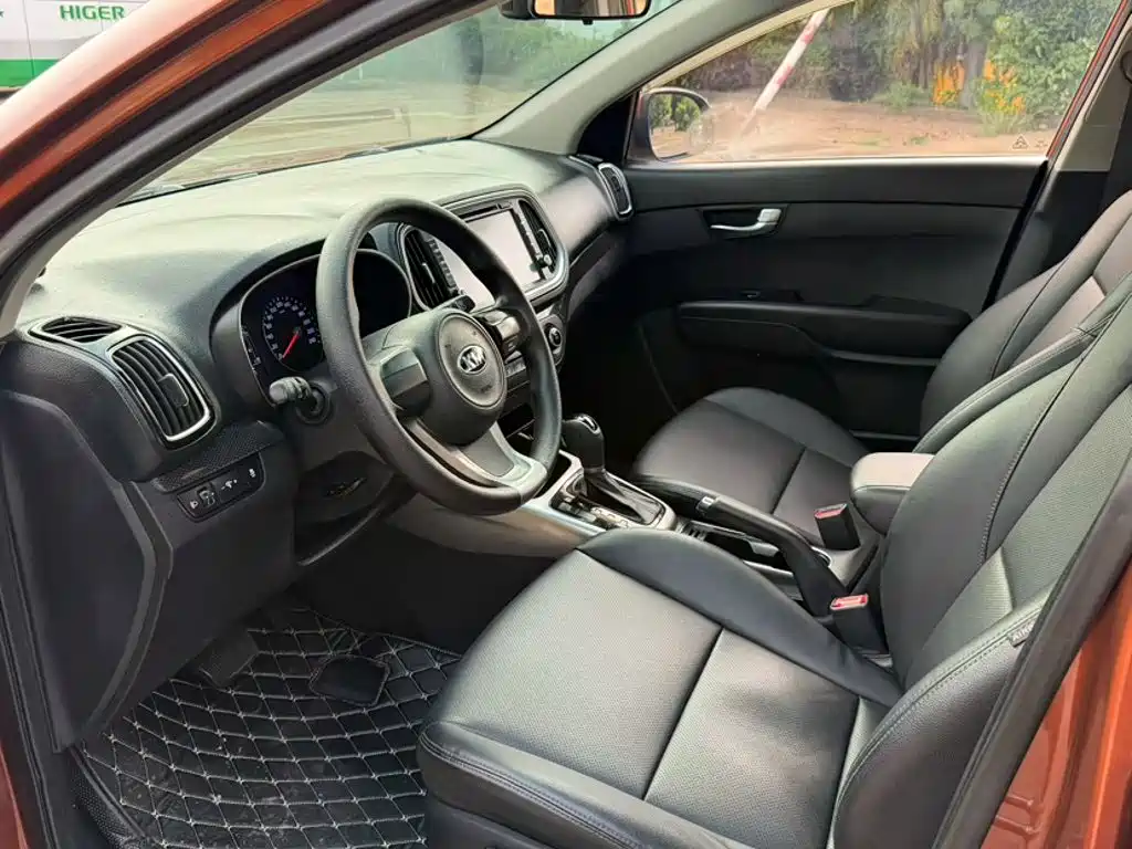 Kia KX3 2016 — фото 9