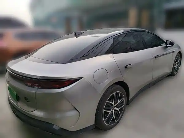 BYD Han L 2025
