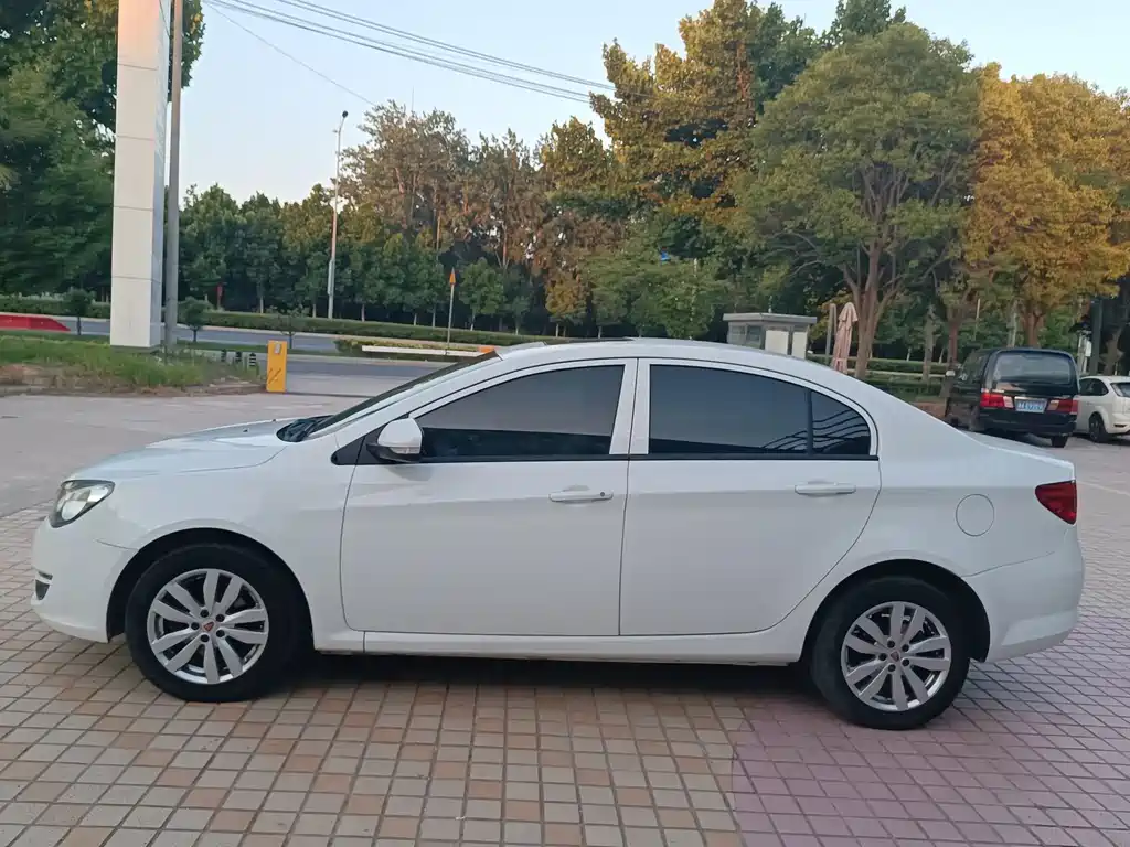 Roewe 350 2016