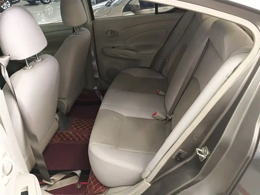 Nissan Sunny 2014 — фото 17