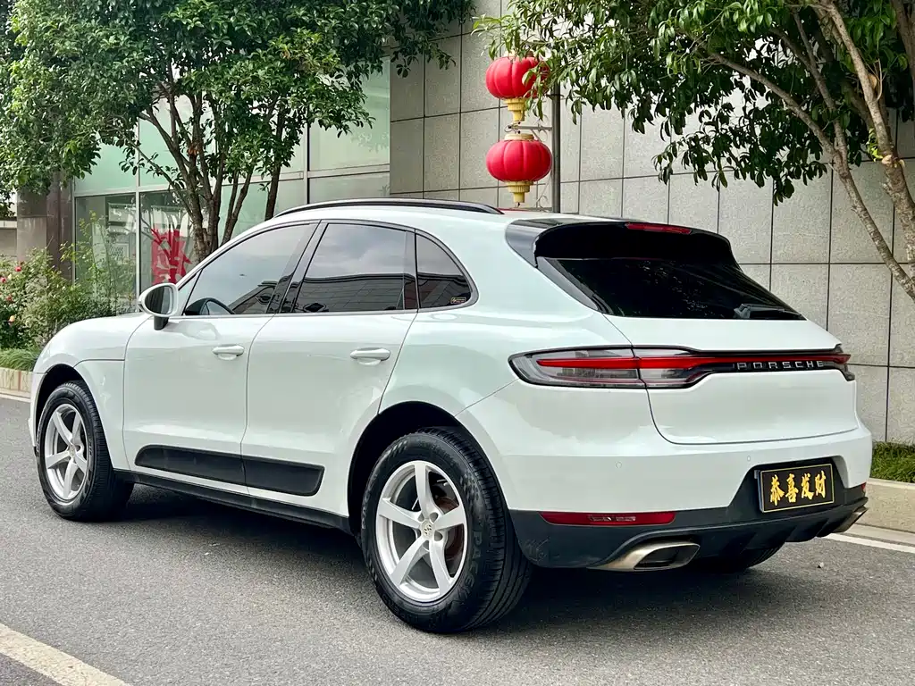 Porsche Macan 2020 — фото 8