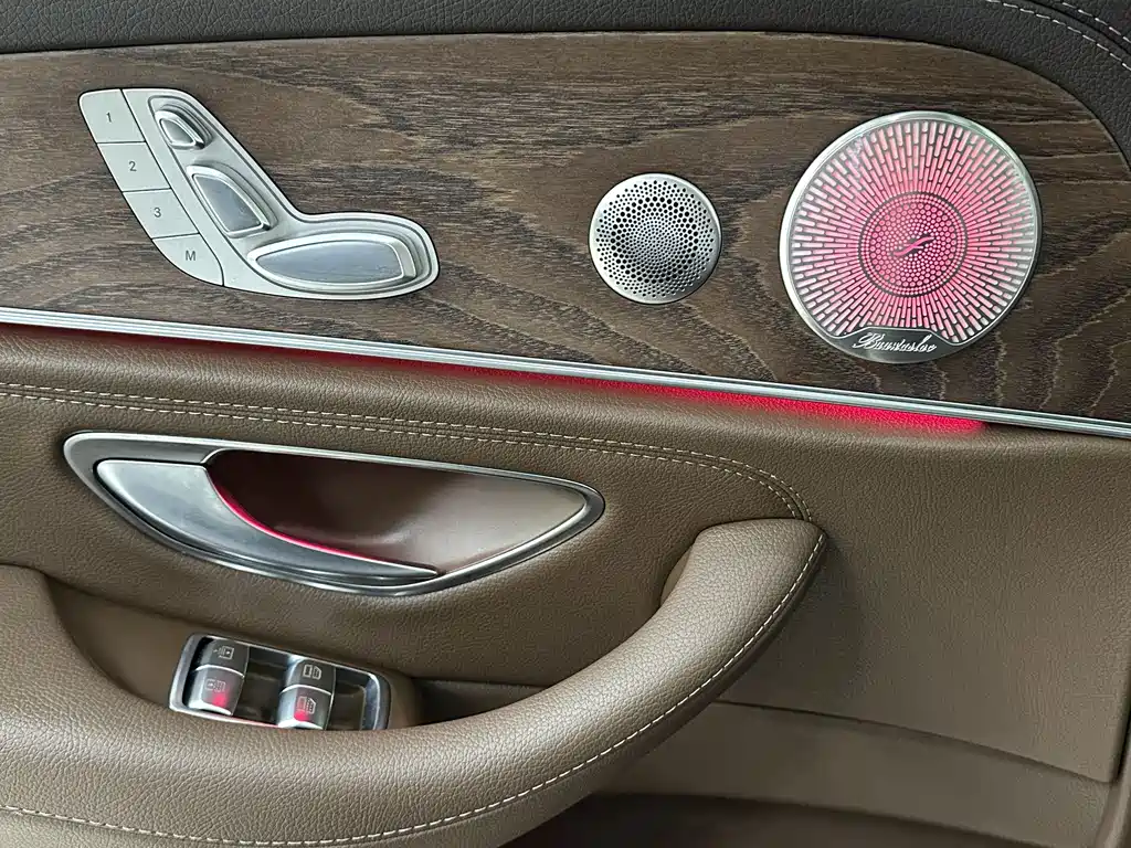 Mercedes-Benz E-Class 2022 — фото 22