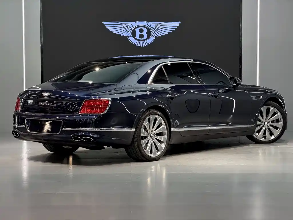 Bentley Flying Spur 2022 — фото 3