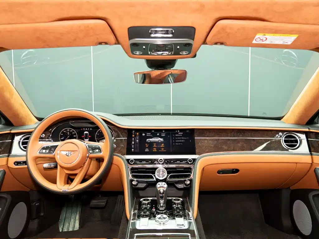 Bentley Flying Spur 2022 — фото 15