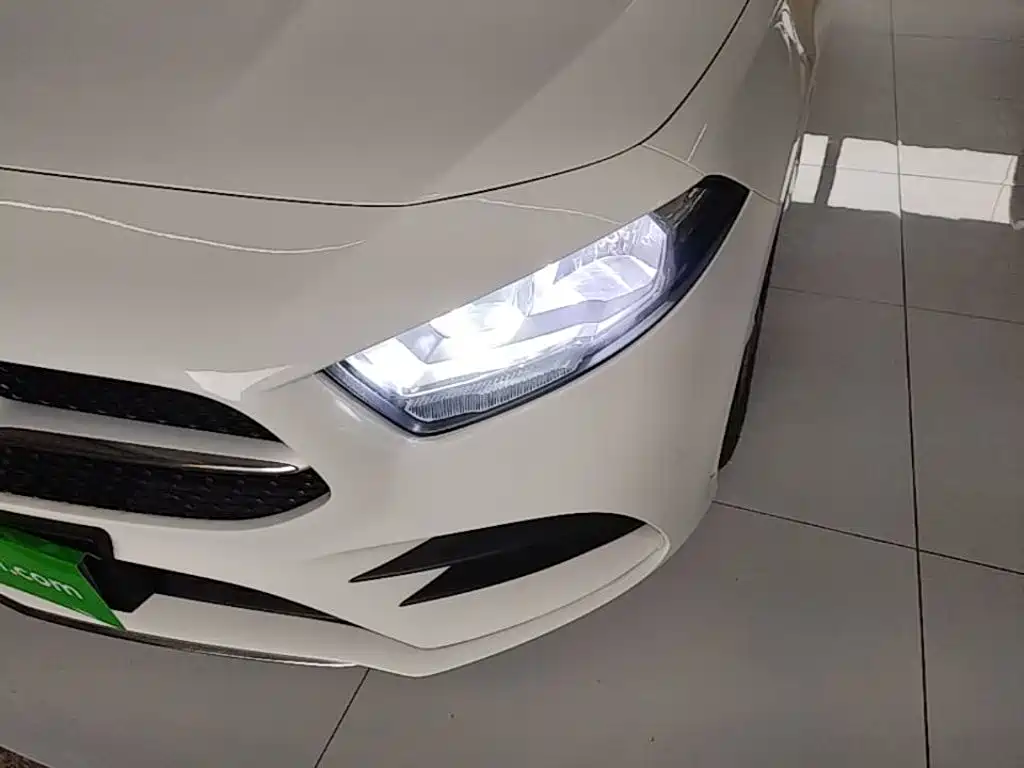 Mercedes-Benz A-Class 2021 — фото 18