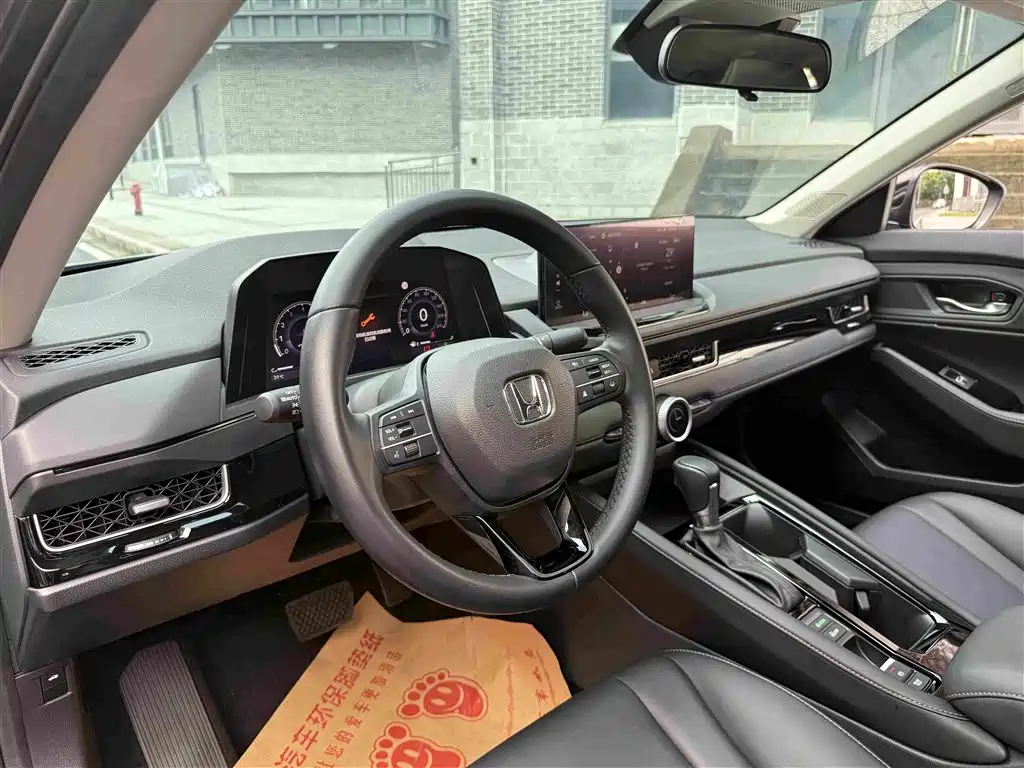 Honda Inspire 2025 — фото 16