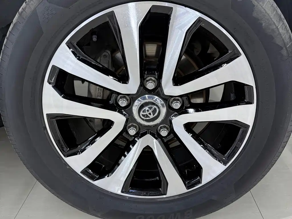 Toyota Land Cruiser 2015 — фото 17