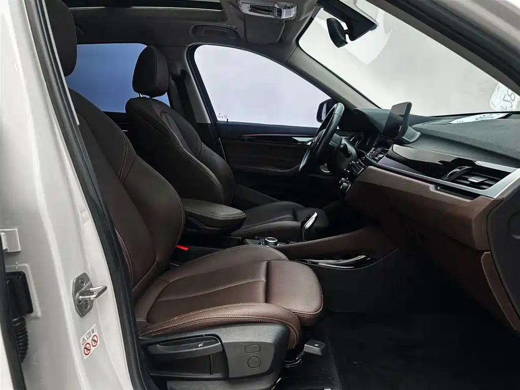 BMW X1 2021 — фото 16